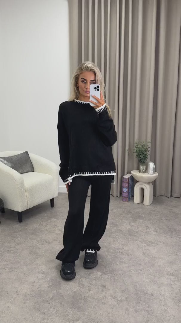 Mira Knit Set