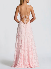 Amelie - Zartes Maxikleid mit Spitzedetail