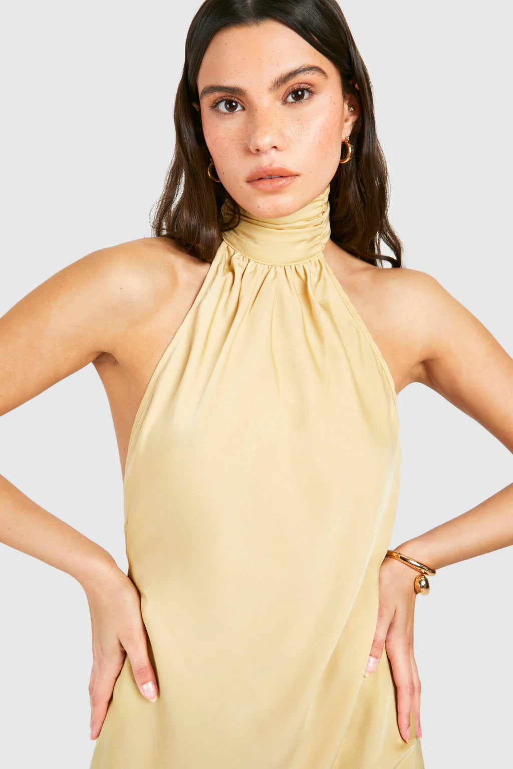 Satin Neckholder-Maxikleid